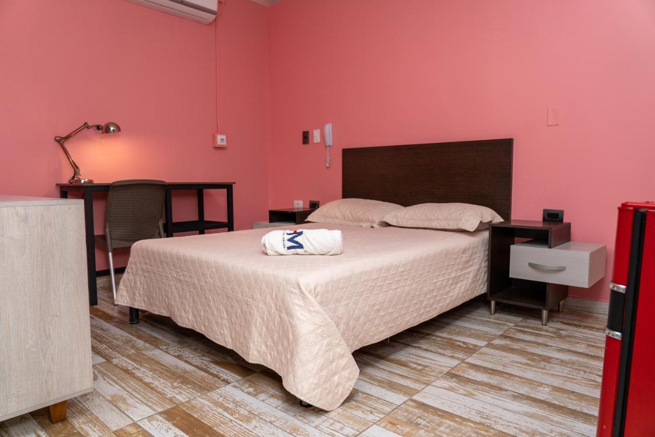 Hotel El Meson 拉多拉达 外观 照片